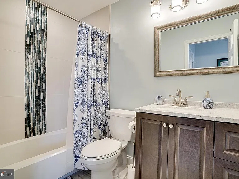 8248 Catbird Cir #302 — Photo 13