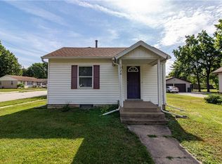 1326 Douglas Ave, Ames, IA 50010