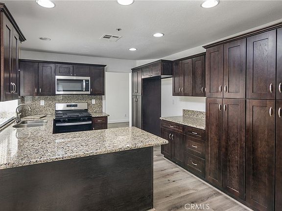 3rd image of 13717 Stanford Ct