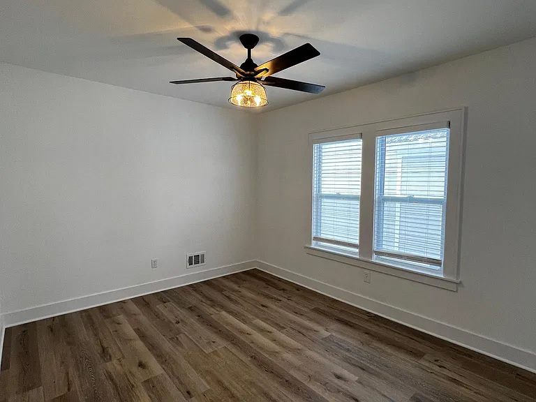 1682 Glenmont Rd — Photo 13