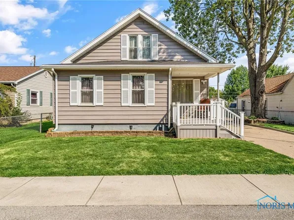 1909 Garner Ave, Oregon, OH 43616