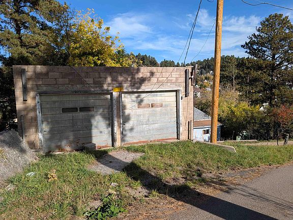 5th image of 817 Highland Ave