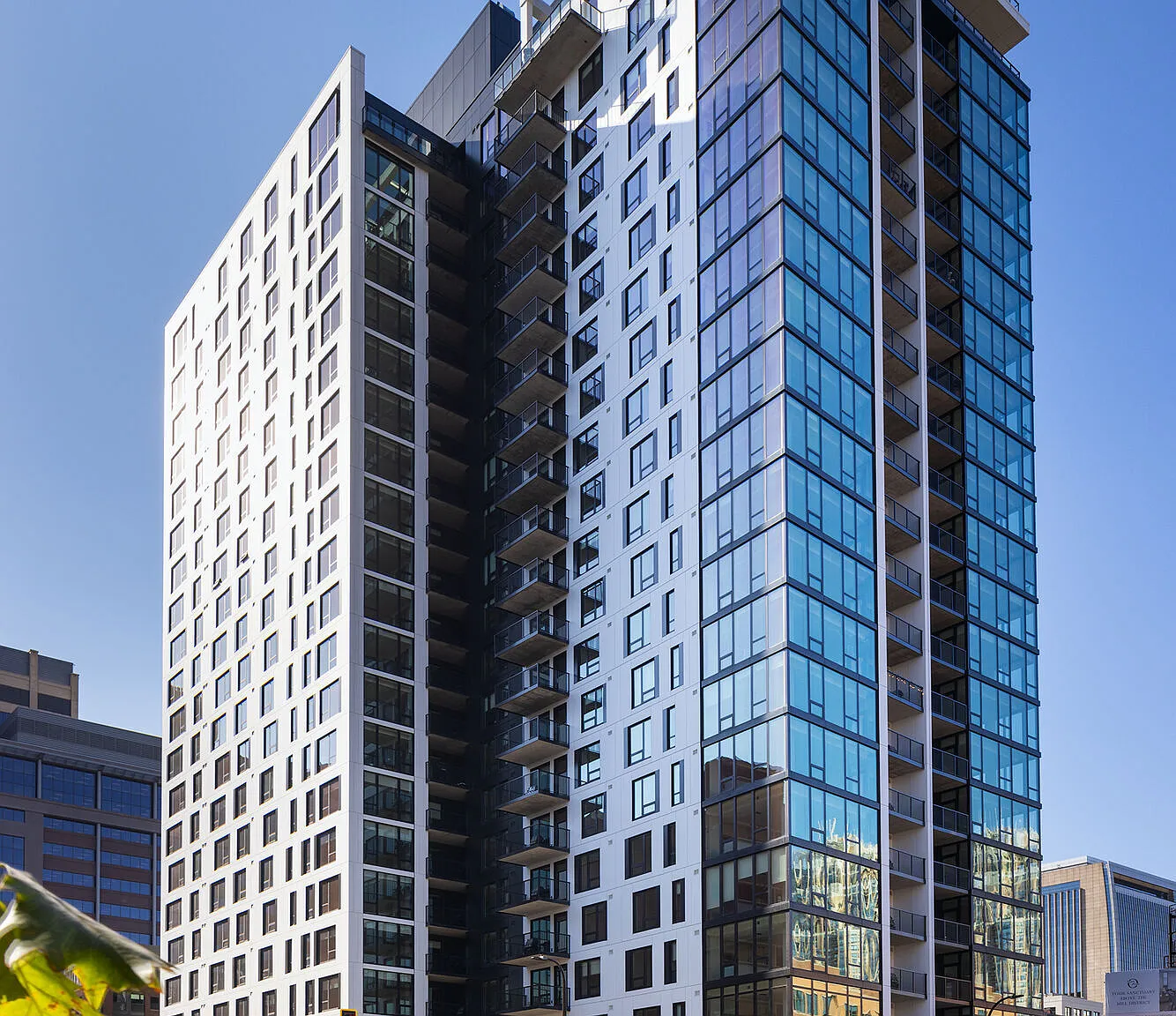 O2 — Photo 1
