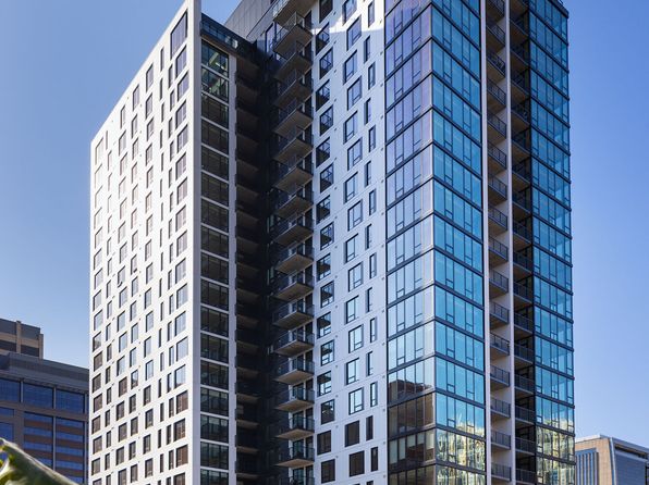 250 Portland Ave #1402