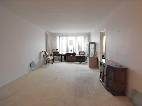 5th image of 2325 Bell Blvd APT 2C