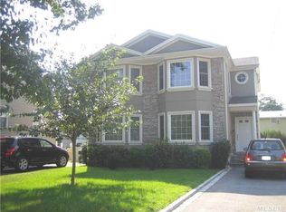 63 Dunwood Rd, Port Washington, NY 11050