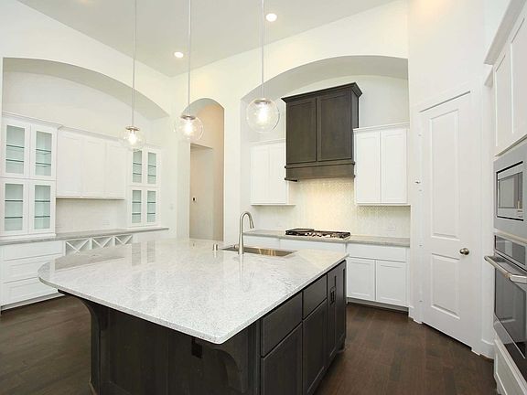 3rd image of 146 Sugar Peak Ct