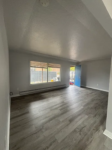 12437 SW Hall Blvd #3 Photo 1