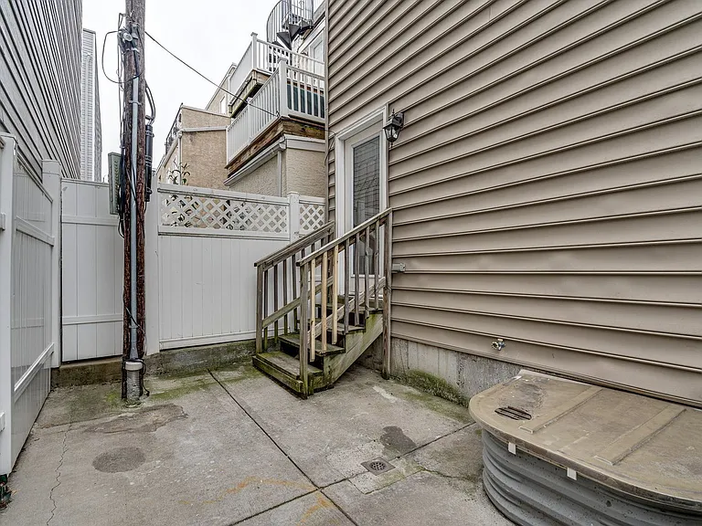 917 S 18th St #A — Photo 11
