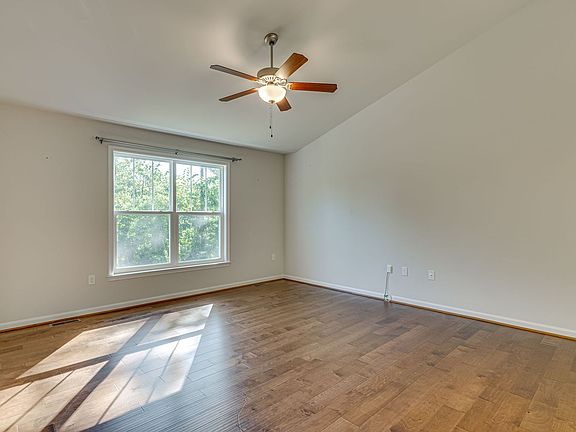 2nd image of 101 Rubins Walk