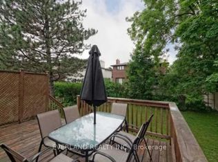 302 Hendon Ave, Toronto, ON M2M1B2