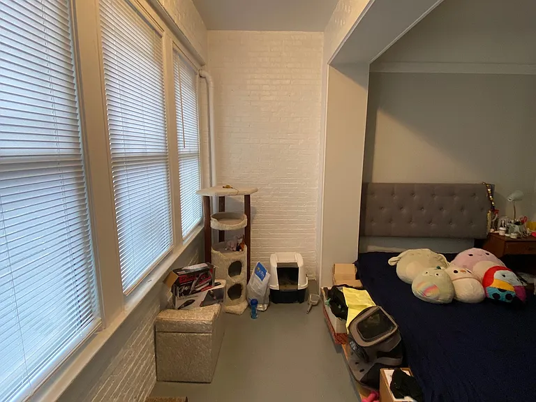 6742 N Lakewood Ave #3 — Photo 6