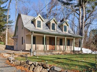 75 South Rd, Chester, NJ 07930