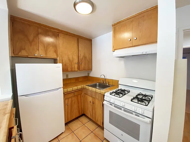 2925 Ellis St #2 — Photo 6