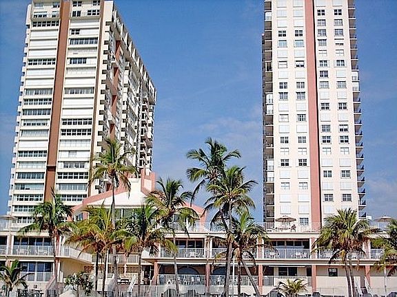 The Pompano Beach Club Complex