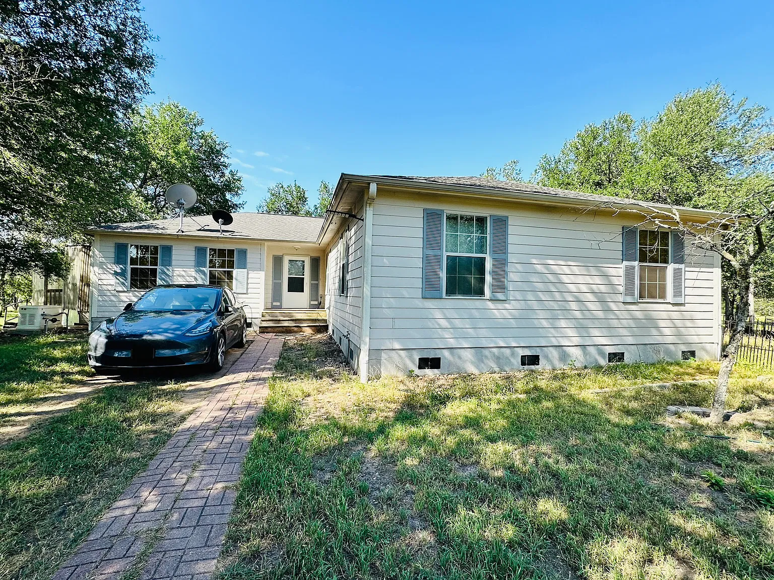 10807 Jones Rd — Photo 4