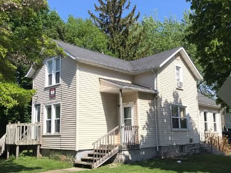 600 W Lincoln — Photo 1