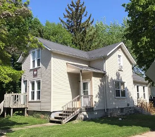 600 W Lincoln Photo 1
