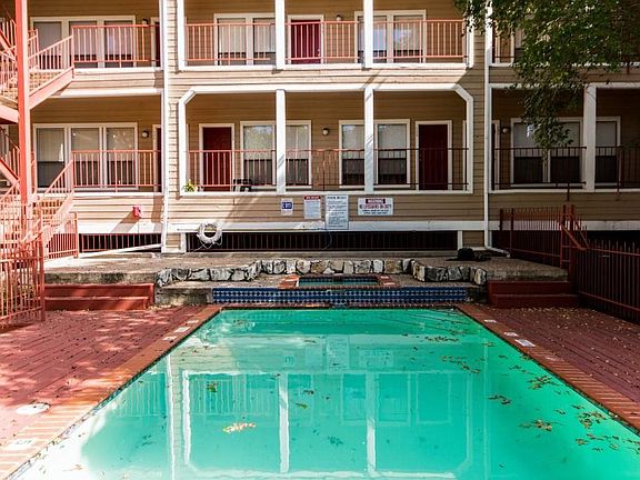 4th image of 2901 San Jacinto Blvd APT 201