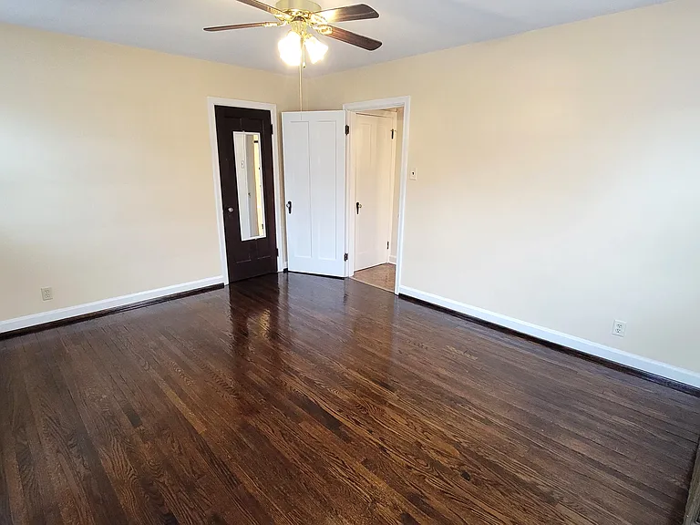 3884 Vine St — Photo 16