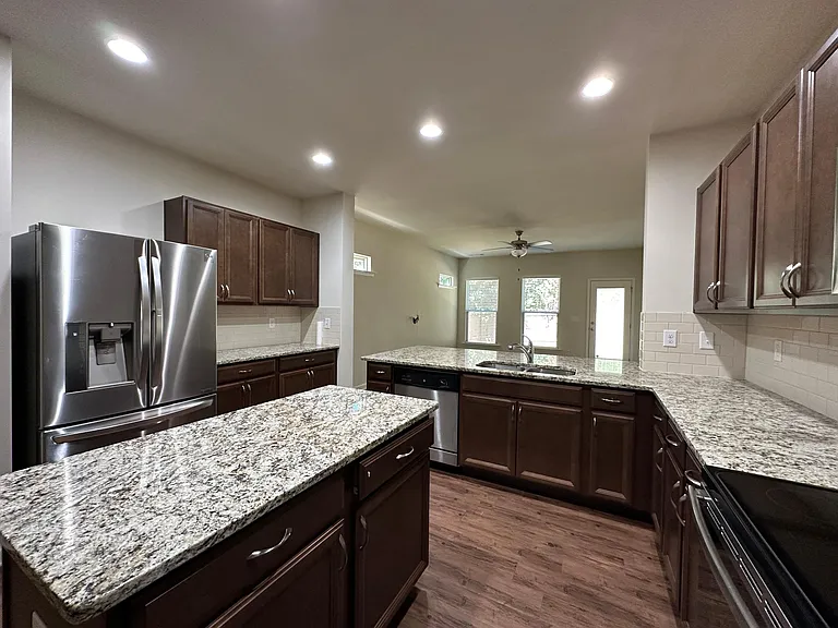 289 Hardy Water Dr — Photo 6