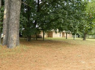 700 Mulberry Wire Rd, Mulberry, AR 72947