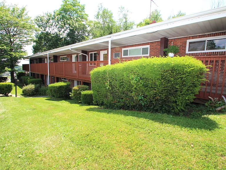 243 Moon Clinton Rd — Photo 9