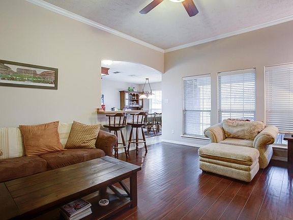 5th image of 3524 Marigold Ct