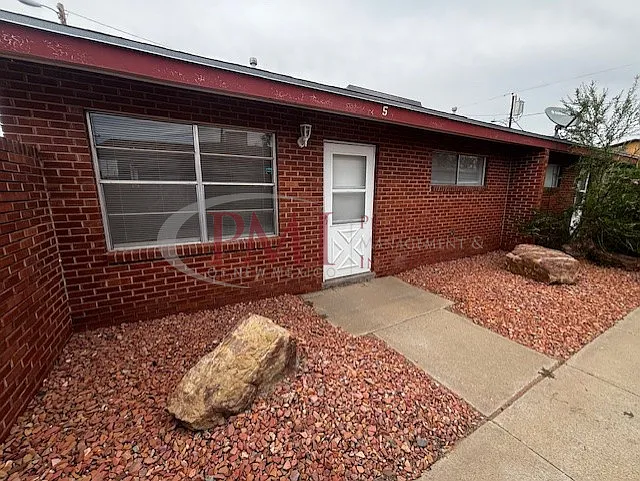 1007 Montana Avenue Apt. A — Photo 3