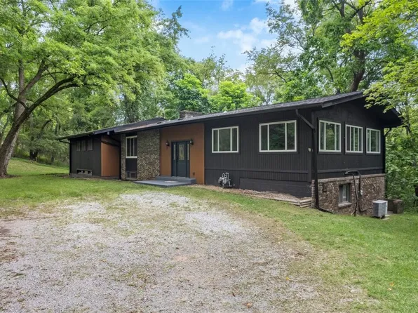 9513 Marymont Dr, Pittsburgh, PA 15237