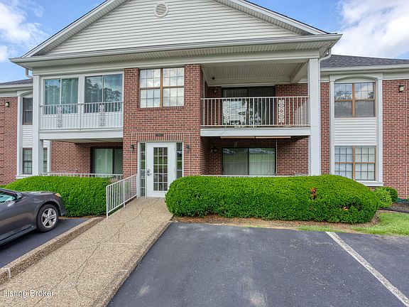 5th image of 1267 Parkway Gardens Ct APT 99