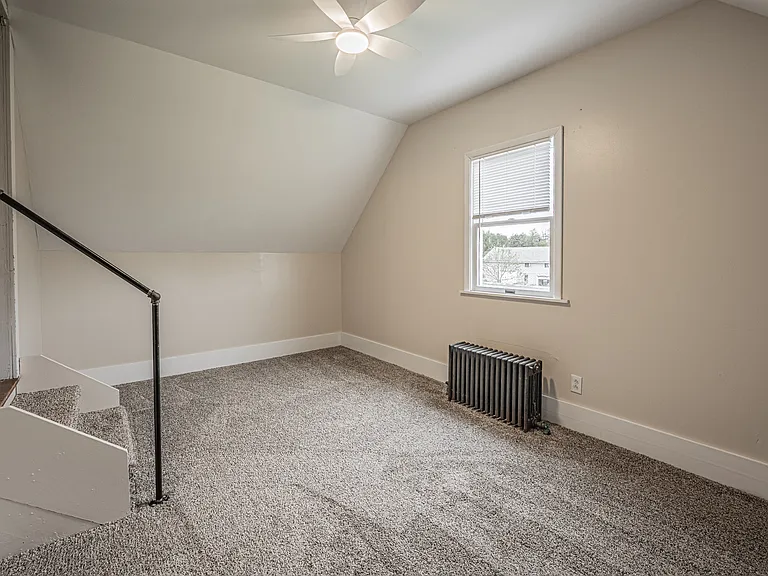 4252 Hartland Rd — Photo 31