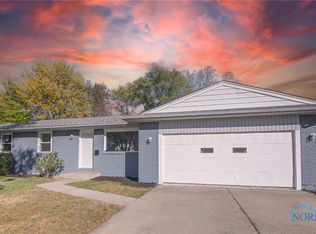 828 Independence Rd, Toledo, OH 43607