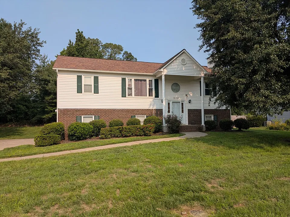 6008 Yeaton Glen Dr