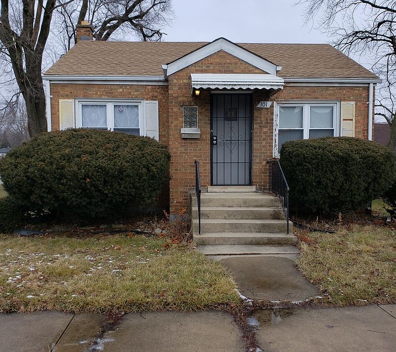 1st image of 101 E 140th Ct