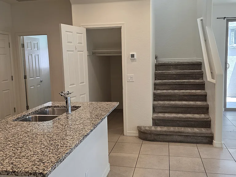 1707 S 82nd Way — Photo 6