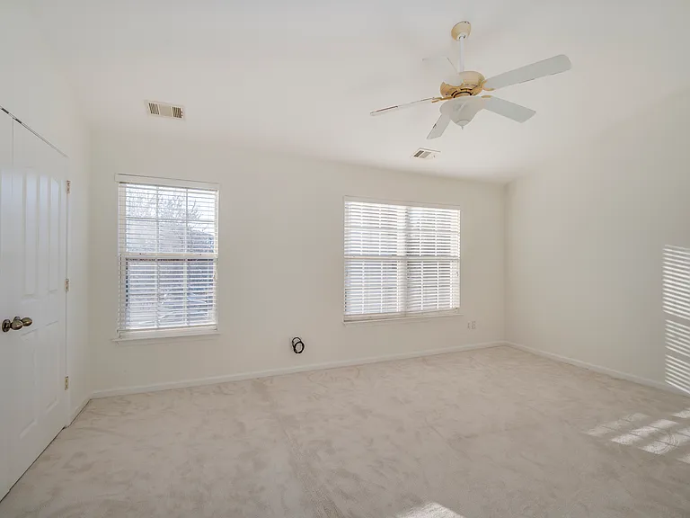 126 Bumble Cir — Photo 34