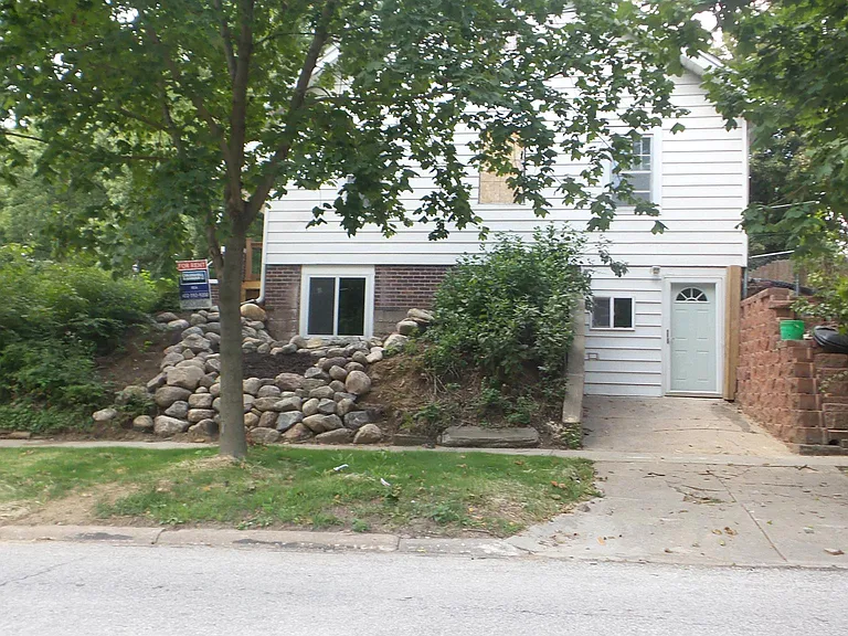5002 Lafayette Ave — Photo 2