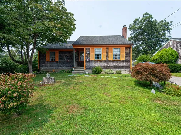 65 Forest Ave E, Riverside, RI 02915