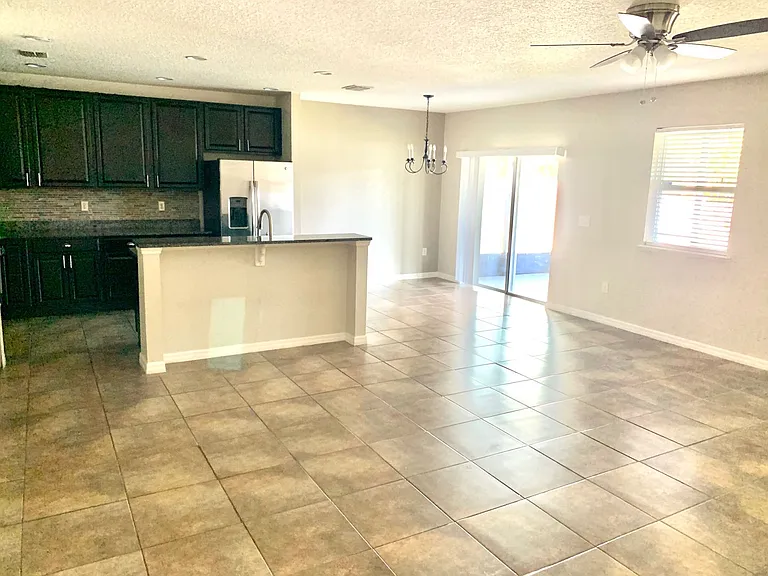 2855 Moonstone Bnd — Photo 3