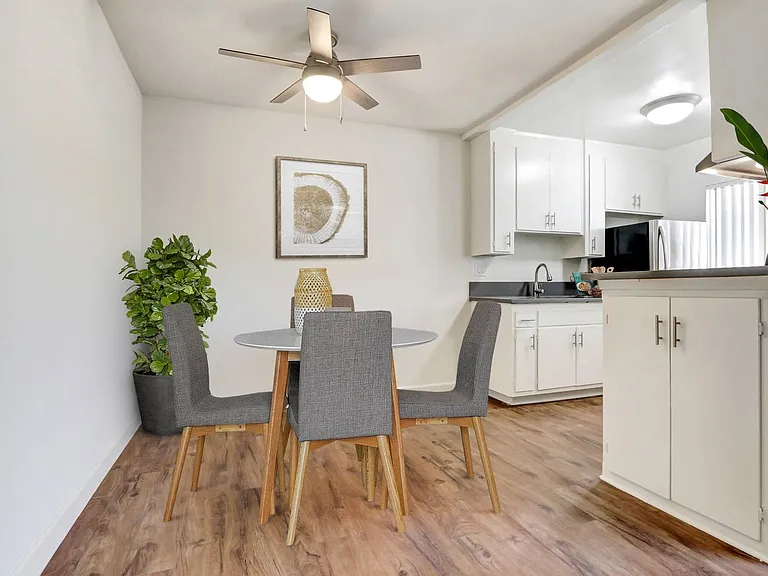 12317 Texas Ave — Photo 15