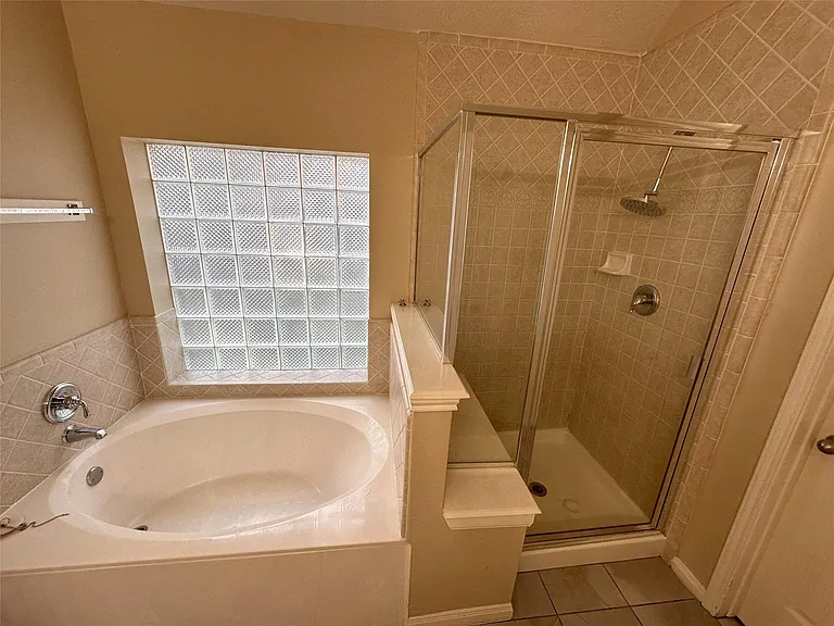 3734 Paigewood Dr — Photo 17