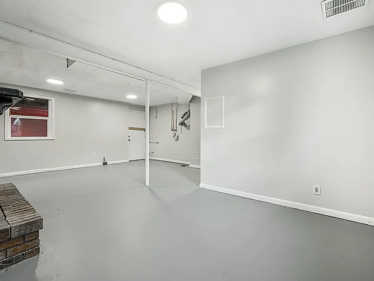 1414 N Priscilla Ave — Photo 7