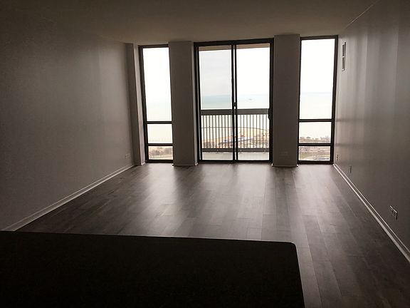 2nd image of 1660 N La Salle St #3707