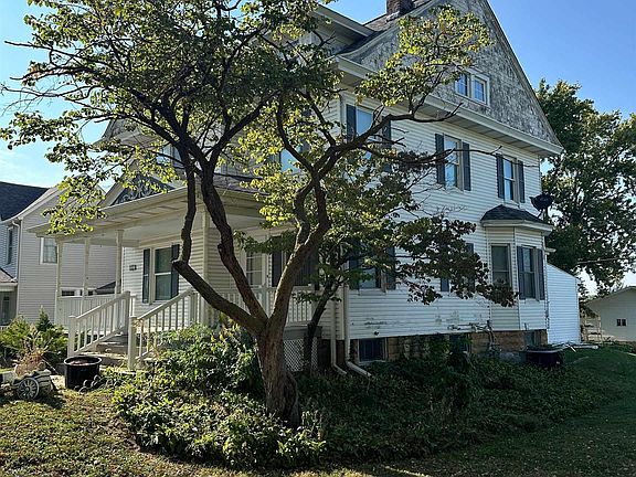 2nd image of 381 E 3rd St