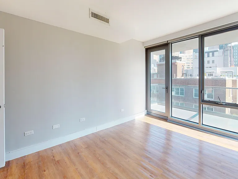 237 E 34th St #1606 — Photo 13