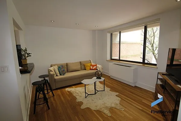 Rented by FirstService Realty (legacy) | media 23