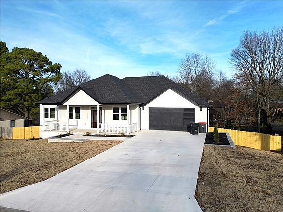 2nd image of 1405 Overo Cir