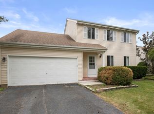 117 Southwood Cir, Streamwood, IL