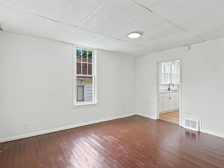 3034 Abbott St — Photo 34